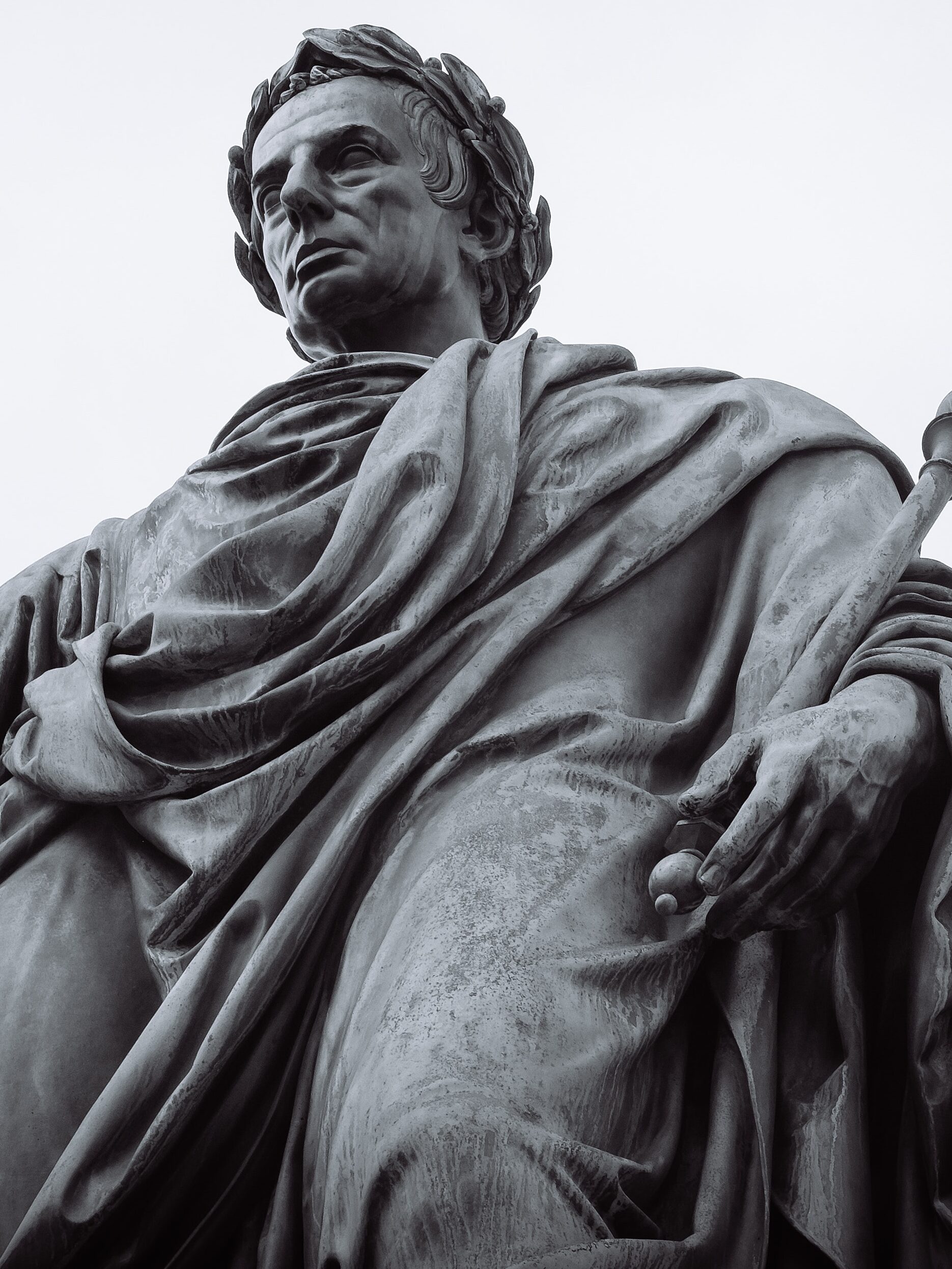 Statue at Hallford University symbolizing achievement and knowledge for completing online Master of Business Administration (MBA) and Doctor of Business Administration (DBA) programs.